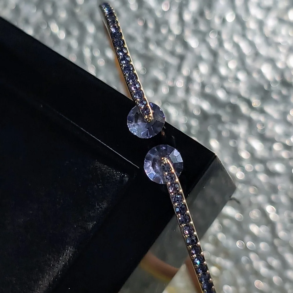 BUNDLE: Givenchy‎ Bracelet, Matching Earrings, Parfume Tote, & Hoop Earrings